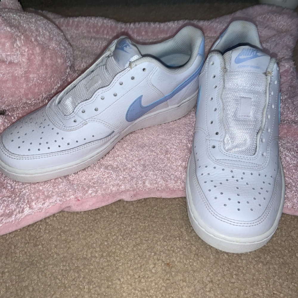 Nike blue low dunks